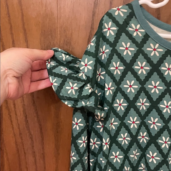 Hanna Andersson NWOT Green, Red & White printed dress holiday Christmas 🎄 - Picture 3 of 14